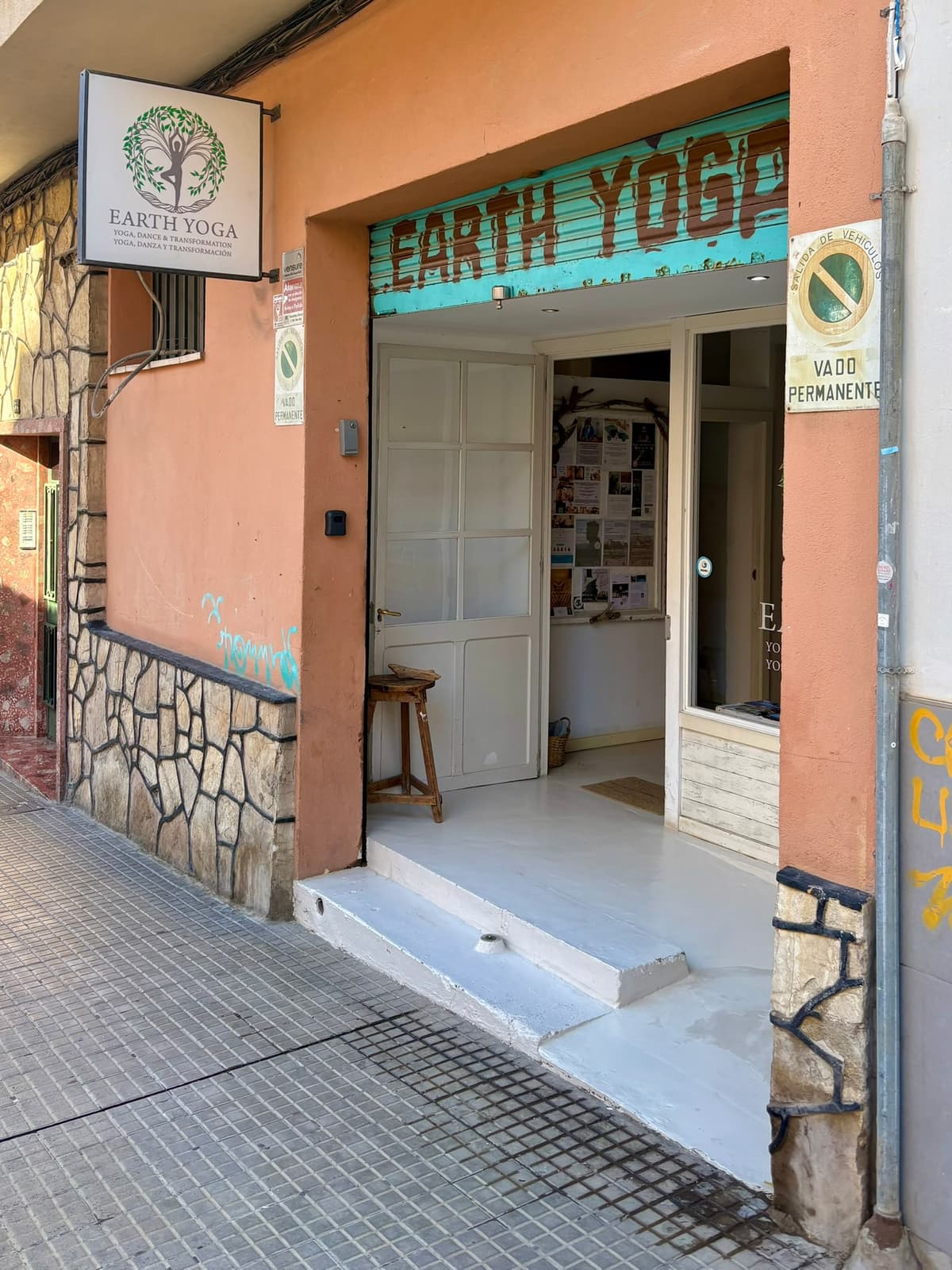 Earth Yoga entrance